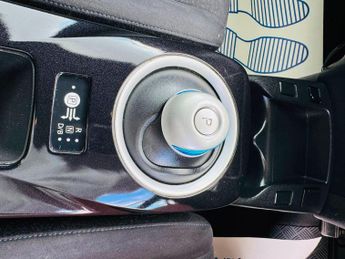 Nissan Leaf 24kWh Acenta Auto 5dr