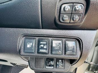 Nissan Leaf 24kWh Acenta Auto 5dr