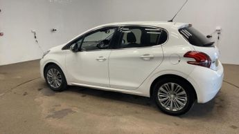 Peugeot 208 1.2 PureTech Allure Euro 6 5dr