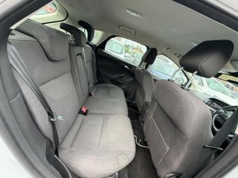 Ford Focus 1.0T EcoBoost Titanium Euro 6 (s/s) 5dr