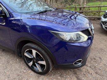 Nissan Qashqai 1.2 DIG-T N-Vision XTRON 2WD Euro 6 (s/s) 5dr