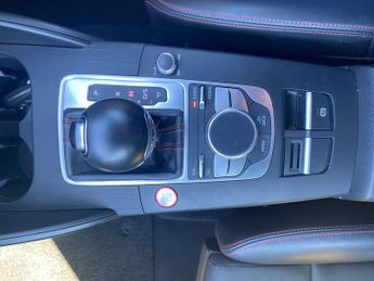 Audi S3 2.0 TFSI Sportback S Tronic quattro Euro 6 (s/s) 5dr