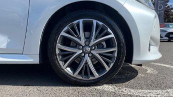 Toyota Yaris 1.5 VVT-h Excel E-CVT Euro 6 (s/s) 5dr