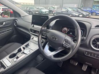 Hyundai Kona 64kWh Premium SUV 5dr Electric Auto (10.5kW Charger) (204 ps)