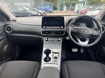 Hyundai Kona 64kWh Premium SUV 5dr Electric Auto (10.5kW Charger) (204 ps)