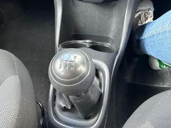 Toyota AYGO 1.0 VVT-i x Euro 5 5dr Euro 5
