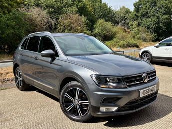 Volkswagen Tiguan 2.0 TDI BlueMotion Tech SE Navigation DSG 4Motion Euro 6 (s/s) 5