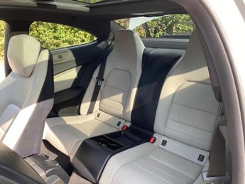Mercedes-Benz C Class 2.1 C250 CDI BlueEfficiency AMG Sport G-Tronic+ Euro 5 (s/s) 2dr