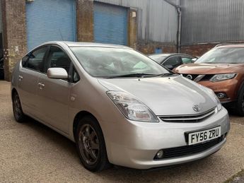 Toyota Prius 1.5 T Spirit CVT 5dr