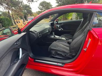 Audi TT 2.0 TFSI S line S Tronic quattro Euro 6 (s/s) 3dr