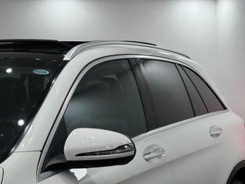 Mercedes-Benz GLC 2.1 GLC220d Sport (Premium) G-Tronic 4MATIC Euro 6 (s/s) 5dr