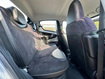 Toyota AYGO 1.0 VVT-i Ice MultiMode Euro 5 5dr