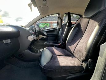 Toyota AYGO 1.0 VVT-i Ice MultiMode Euro 5 5dr