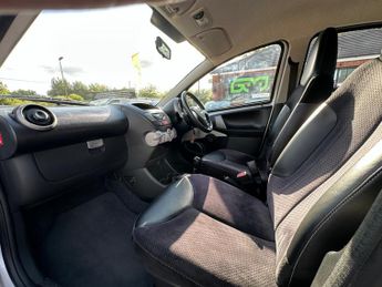 Toyota AYGO 1.0 VVT-i Ice MultiMode Euro 5 5dr