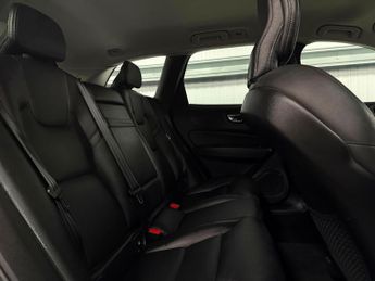 Volvo XC60 2.0 D4 Momentum Auto AWD Euro 6 (s/s) 5dr