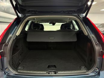 Volvo XC60 2.0 D4 Momentum Auto AWD Euro 6 (s/s) 5dr