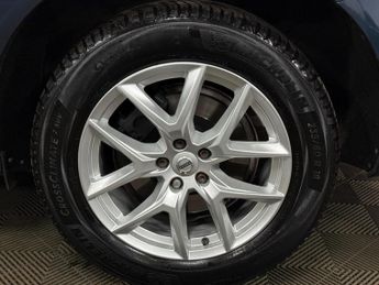 Volvo XC60 2.0 D4 Momentum Auto AWD Euro 6 (s/s) 5dr