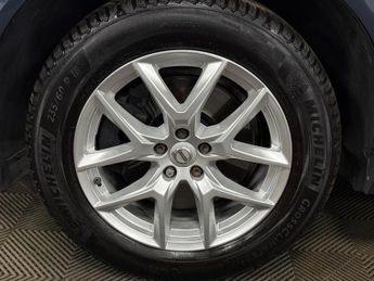 Volvo XC60 2.0 D4 Momentum Auto AWD Euro 6 (s/s) 5dr