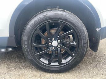 Land Rover Discovery Sport 2.0 TD4 SE Tech Auto 4WD Euro 6 (s/s) 5dr