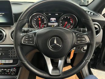 Mercedes-Benz GLA 1.6 GLA200 Sport (Premium Plus) 7G-DCT Euro 6 (s/s) 5dr