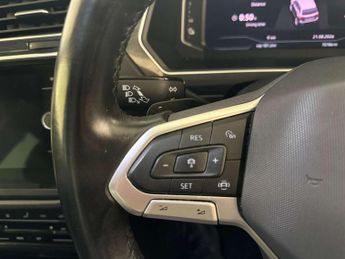 Volkswagen Tiguan 1.4 TSI 13kWh Life SUV 5dr Petrol Plug-in Hybrid DSG Euro 6 (s/s