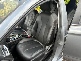 MG MG5 61.1kWh Exclusive Long Range Auto 5dr
