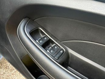 MG MG5 61.1kWh Exclusive Long Range Auto 5dr