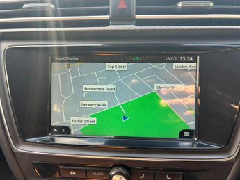 MG MG5 61.1kWh Exclusive Long Range Auto 5dr