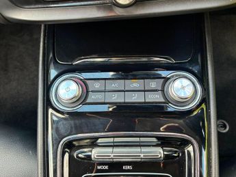 MG MG5 61.1kWh Exclusive Long Range Auto 5dr