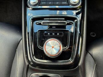 MG MG5 61.1kWh Exclusive Long Range Auto 5dr