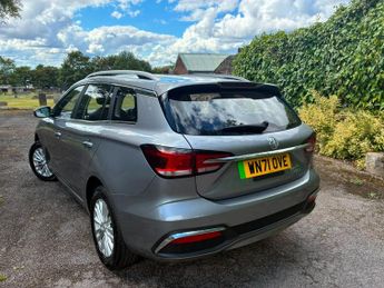 MG MG5 61.1kWh Exclusive Long Range Auto 5dr