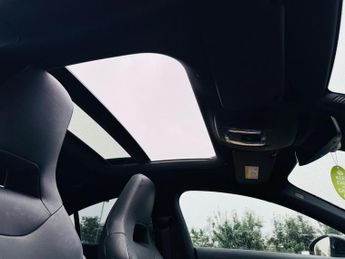 Mercedes-Benz CLA 1.3 CLA250e 15.6kWh AMG Line (Premium Plus) Coupe 8G-DCT Euro 6 