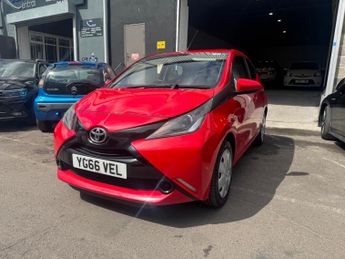 Toyota AYGO 1.0 VVT-i x-play Euro 6 5dr