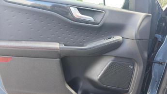 Ford Kuga 2.5 EcoBoost Duratec 14.4kWh ST-Line CVT Euro 6 (s/s) 5dr