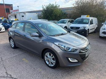 Hyundai I30 1.6 CRDi Blue Drive Style Nav Tourer Euro 5 (s/s) 5dr