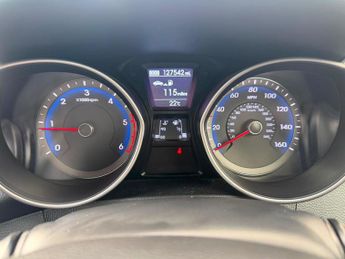 Hyundai i30 1.6 CRDi Blue Drive Style Nav Tourer Euro 5 (s/s) 5dr