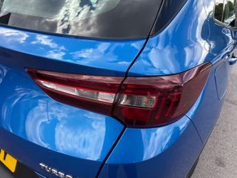 Vauxhall Grandland X 1.6 Turbo D BlueInjection SE Auto Euro 6 (s/s) 5dr