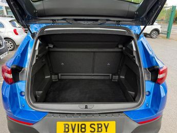 Vauxhall Grandland X 1.6 Turbo D BlueInjection SE Auto Euro 6 (s/s) 5dr