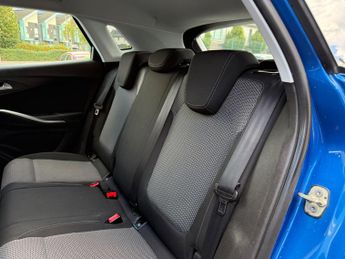 Vauxhall Grandland X 1.6 Turbo D BlueInjection SE Auto Euro 6 (s/s) 5dr