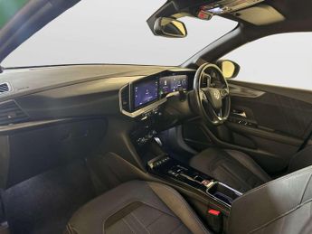 Vauxhall Mokka Electric 50kWh Launch Edition SUV 5dr Electric Auto (136 ps)