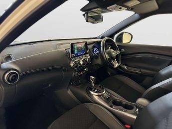 Nissan Juke 1.6 N-Connecta SUV 5dr Petrol Hybrid Auto Euro 6 (143 ps)