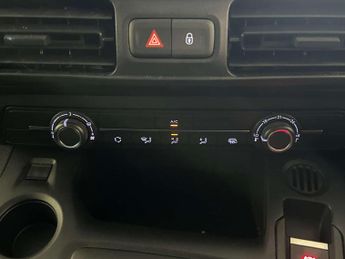 Peugeot e-Partner 750 50kWh Professional Premium + Long Panel Van 6dr Electric Aut