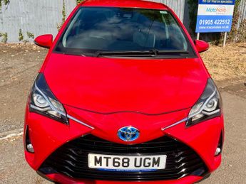 Toyota Yaris 1.5 VVT-h Icon Tech E-CVT Euro 6 (s/s) 5dr