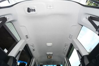 Honda Stepwagon 2.0 Spada Cool Sprit - Half Leather