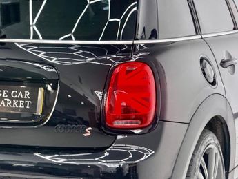MINI Hatch 2.0 Cooper S Sport Steptronic Euro 6 (s/s) 5dr