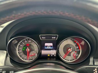 Mercedes-Benz GLA 2.1 GLA220d AMG Line (Premium Plus) 7G-DCT 4MATIC Euro 6 (s/s) 5
