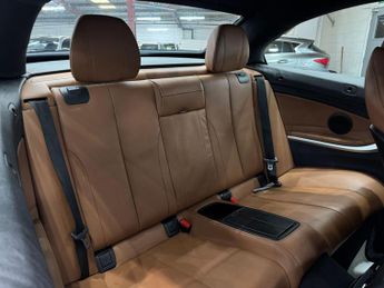 BMW 4 Series 2.0 420d Luxury Auto Euro 6 (s/s) 2dr