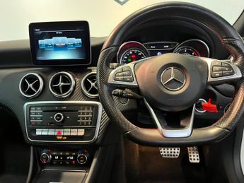 Mercedes-Benz A Class 2.1 A200d AMG Line (Premium) 7G-DCT Euro 6 (s/s) 5dr