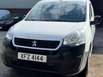 Peugeot Partner 1.6 eHDi 750 SE Panel Van 4dr Diesel Manual L2 (s/s) (128 g/km, 