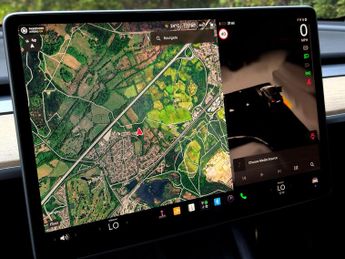 Tesla Model Y (Dual Motor) Long Range Auto 4WDE 5dr